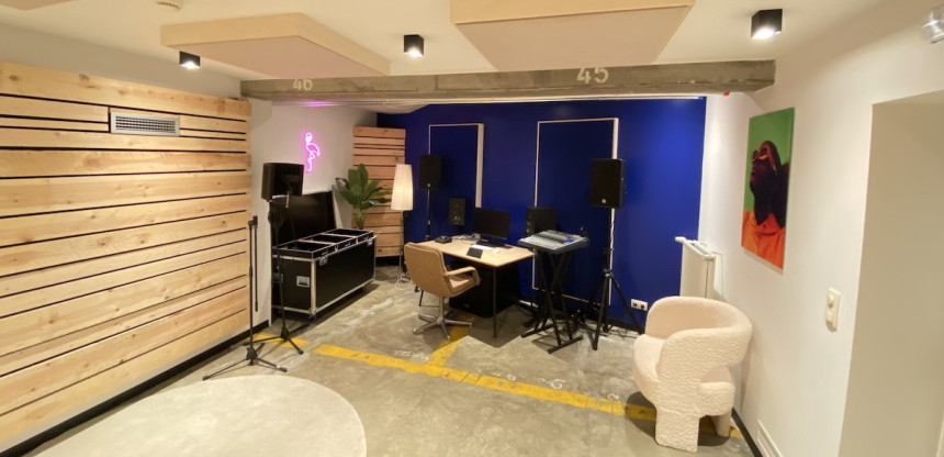 Producers studio / Flamingo