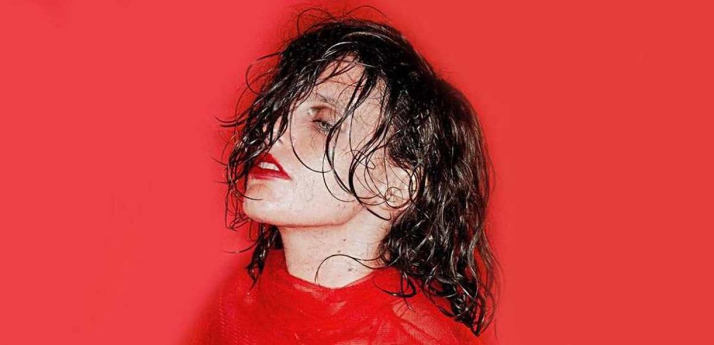 [+]ANNA CALVI[+] + Kika Demange