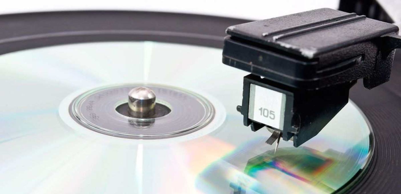 [+]Fact or Myth: vinyl sounds superior[+]