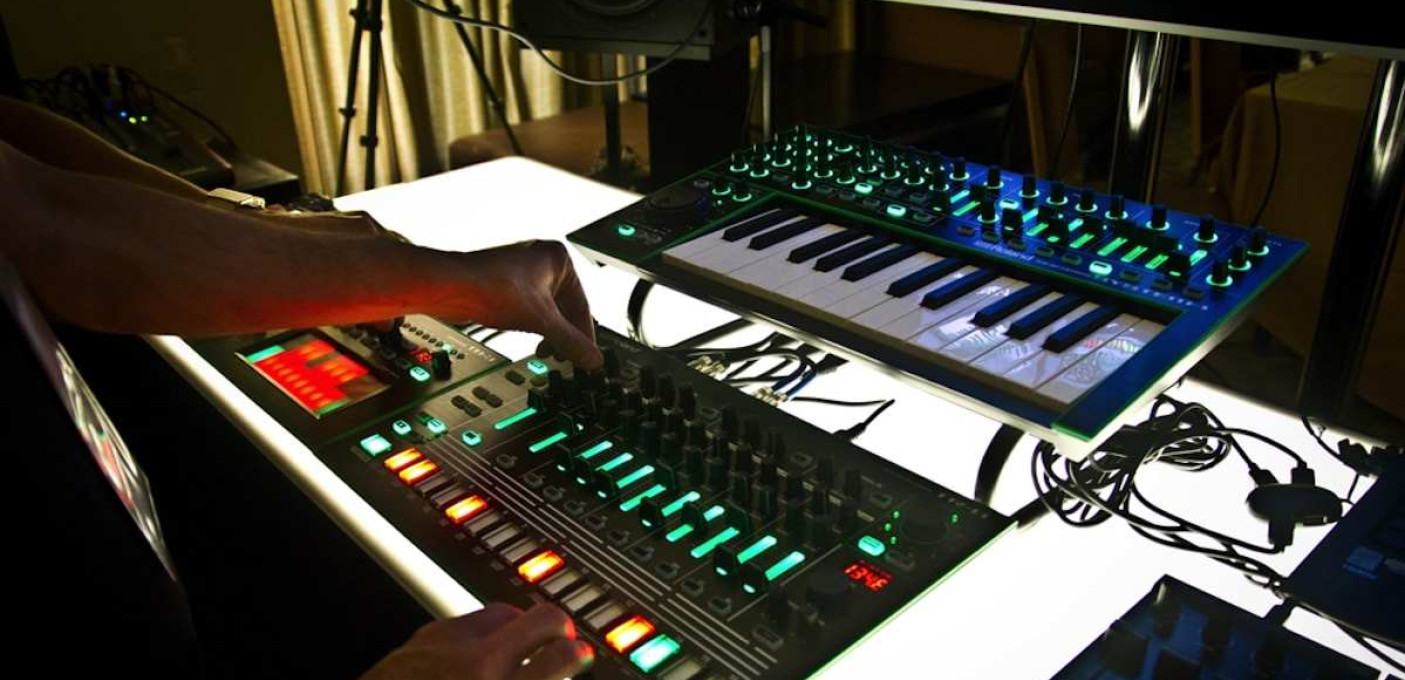 Producer's Gear: [+]Ableton Live & Roland AIRA[+]