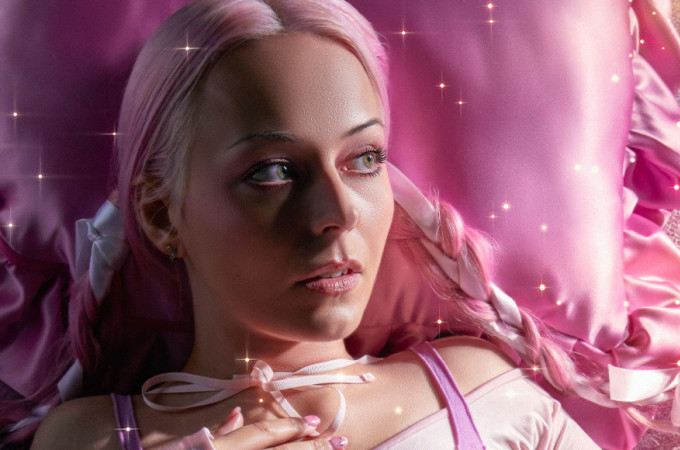 Hannah Diamond / MECHATOK