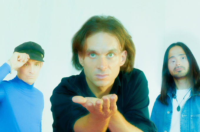 Dirty Sound Magnet