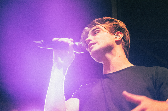 MAKSIM